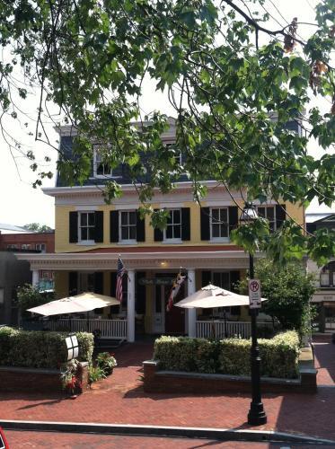 Picture of State House Inn