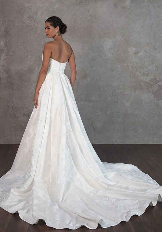 Essense of Australia D4300 Fit-and-Flare Wedding Dress - 2