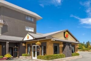 Picture of Super 8 by Wyndham Duncan