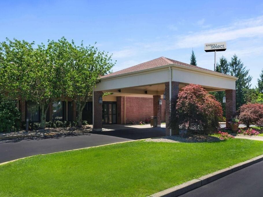 Picture of Sonesta Select Newport Middletown