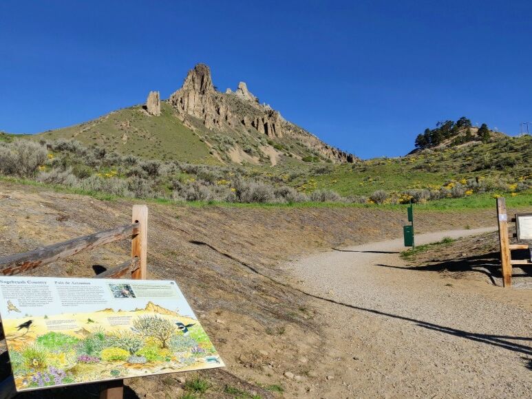 Picture of Hike Saddle Rock