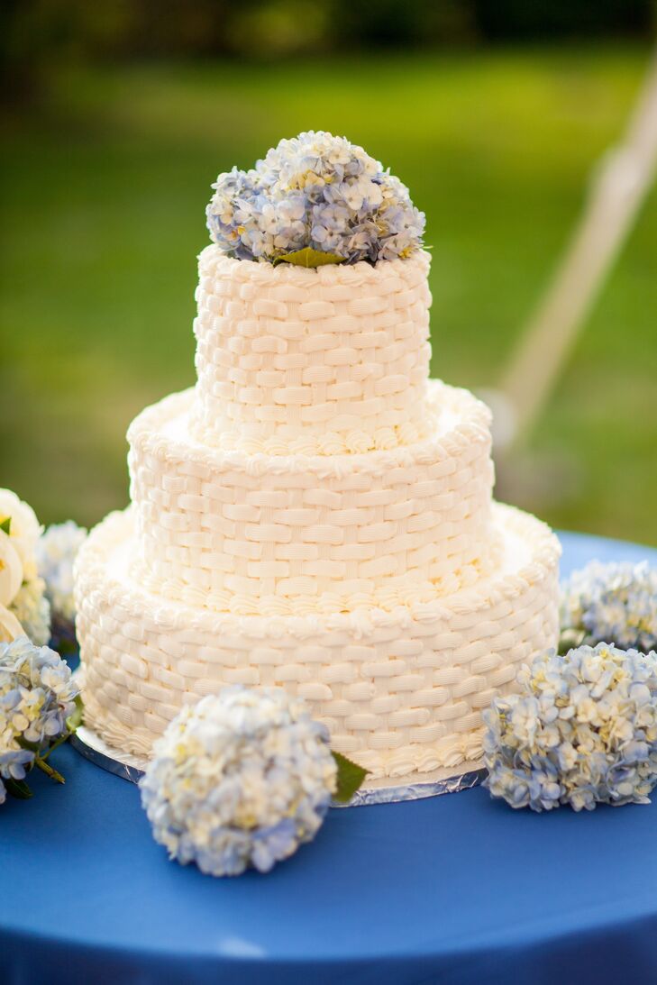 Charming Wedding Cake