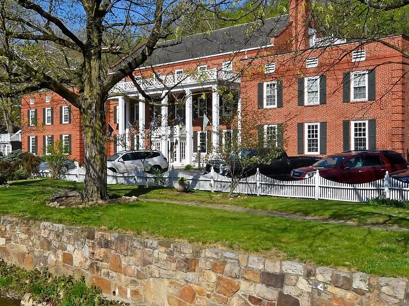 Picture of The Country Inn of Berkeley Springs