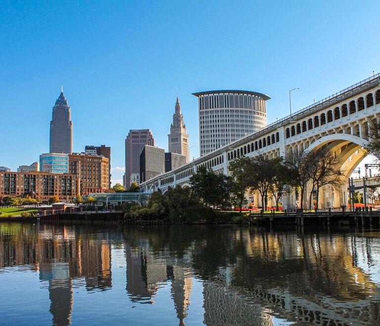 cleveland city skyline
