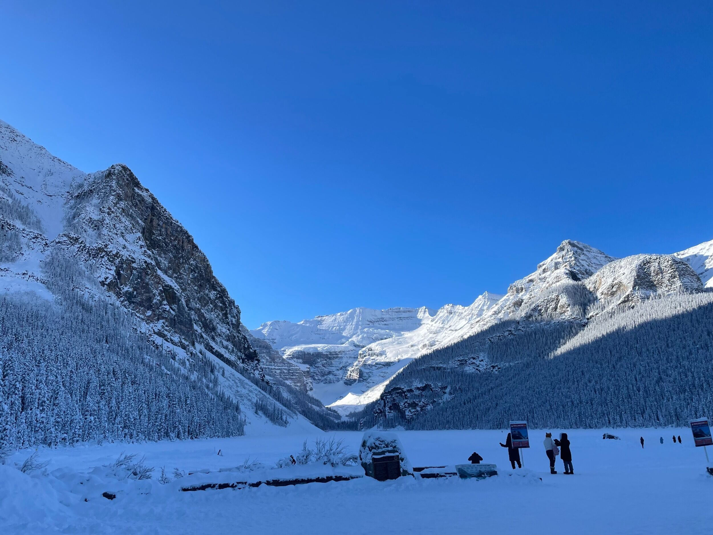 Picture of Lake Louise