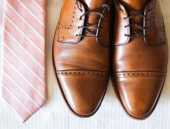 groom's shoes and accessories