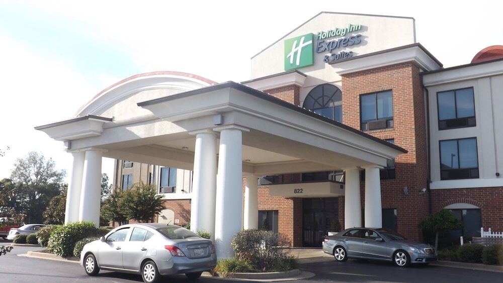 Picture of Holiday Inn Express Hotel & Suites Dyersburg by IHG