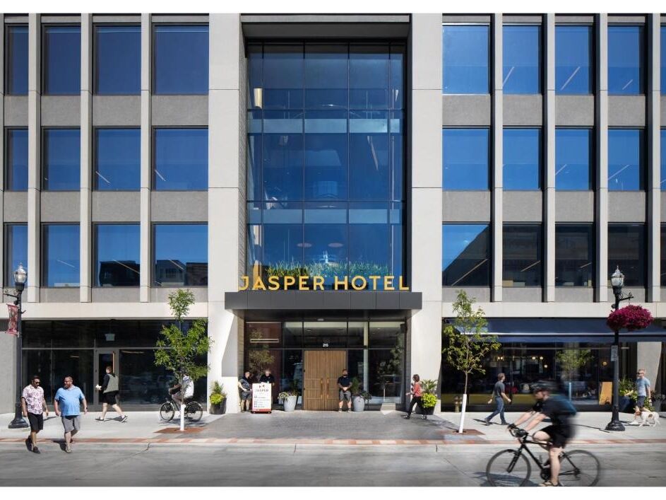 Picture of Jasper Hotel