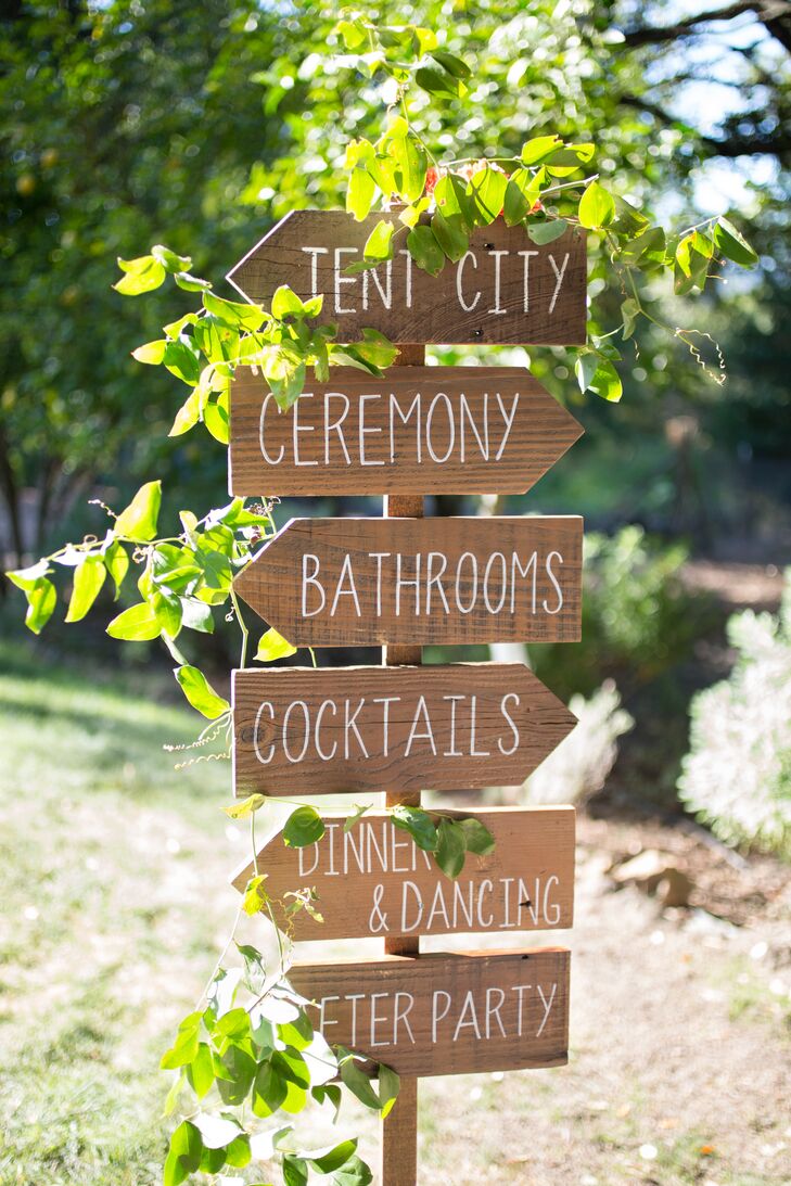 These helpful wooden signs by Bee Curious Designs fit the naturalistic theme and helped guide guests around the private estate in Sonoma, California.