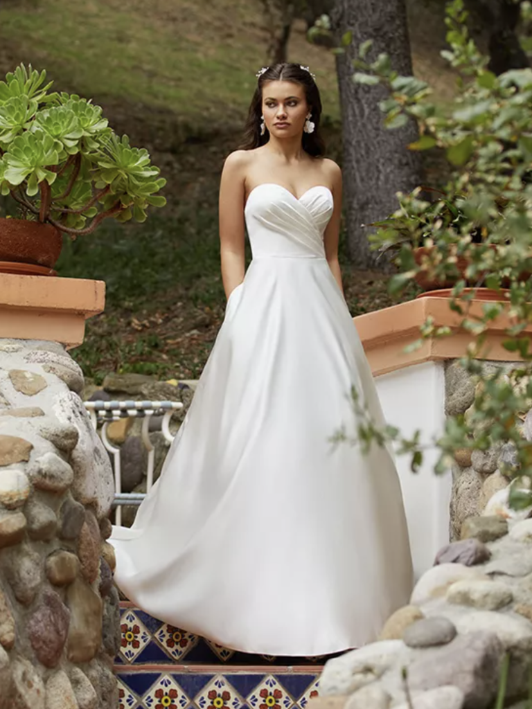 strapless a-line dress with ruched sweetheart neckline with pockets