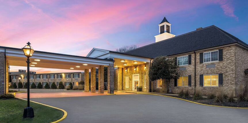 Picture of Penn Harris Hotel, Trademark Collection By Wyndham