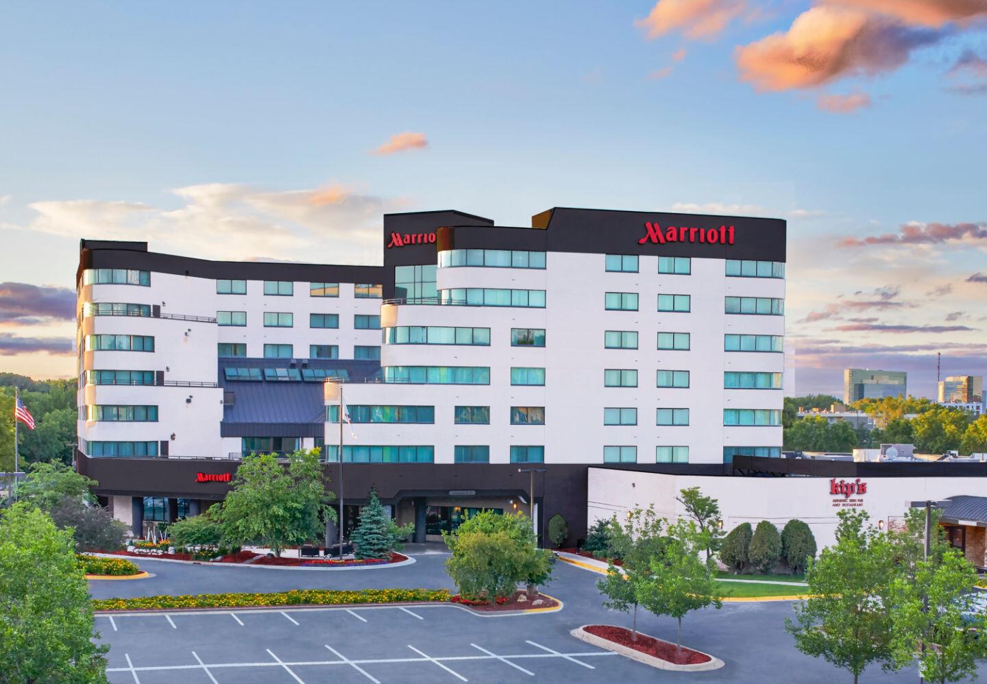 Picture of Minneapolis Marriott West / Courtyard Minneapolis West