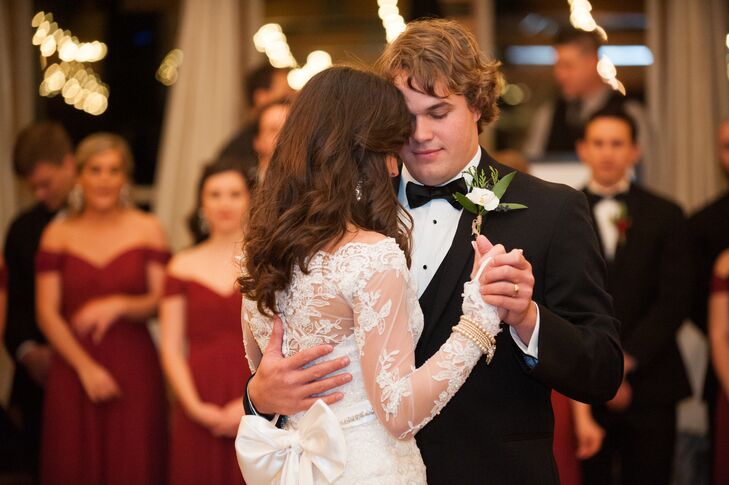 Newlyweds' First Dance