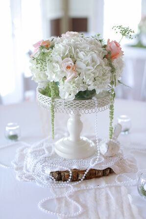 Vintage-Inspired Rose and Hydrangea Centerpiece With Pearls