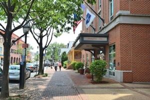 Picture of Hampton Inn Alexandria Old Town / King St. Metro