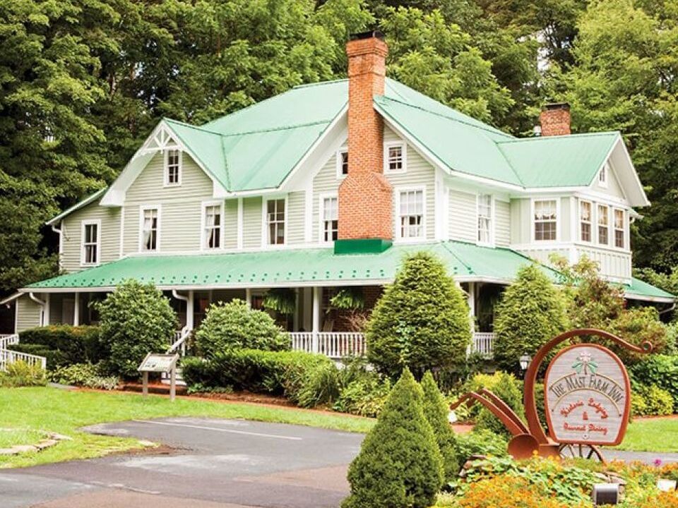 Picture of The Mast Farm Inn