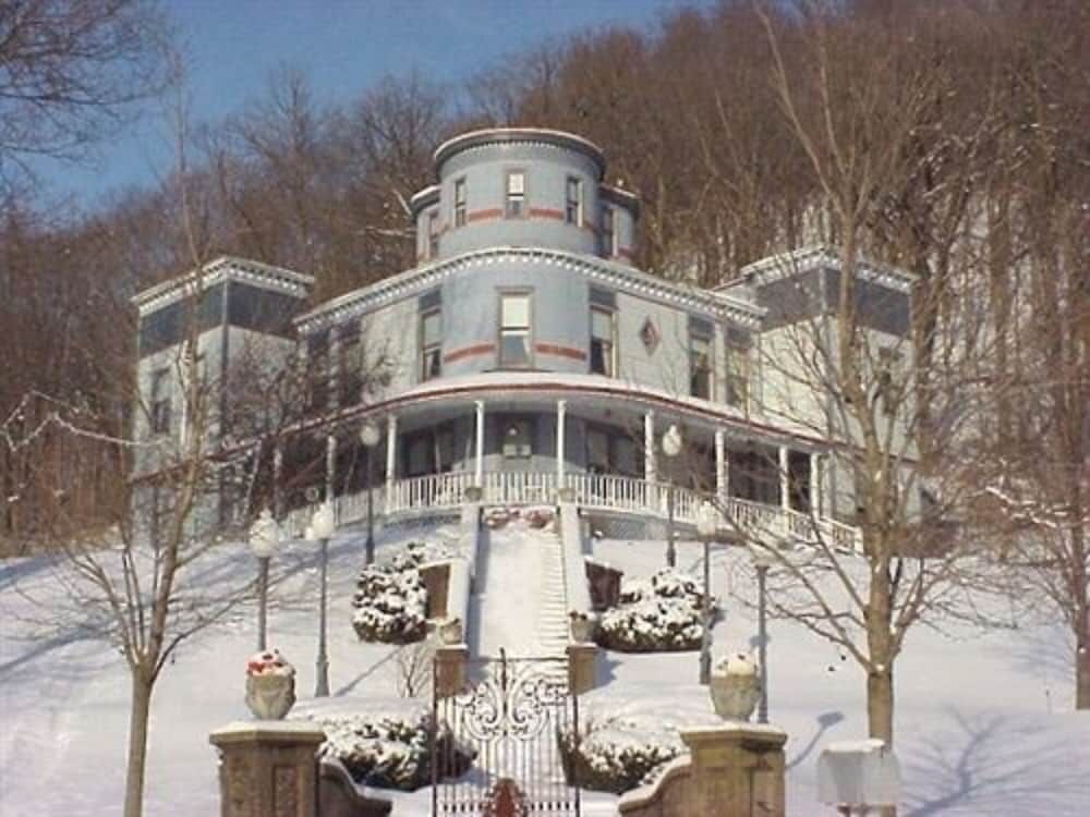 Picture of Mont Rest Inn