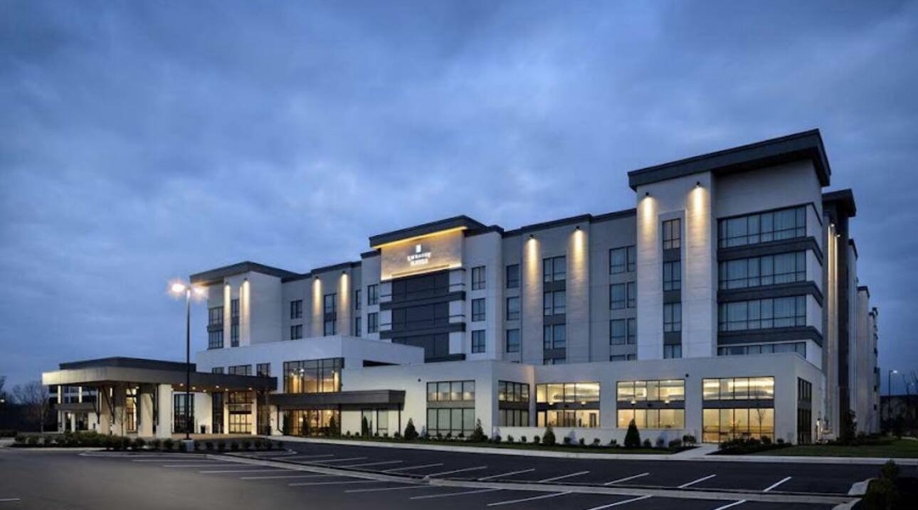 Picture of Embassy Suites 