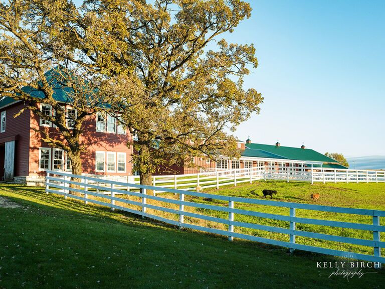 Barn wedding venue in Hastings, Minnesota.