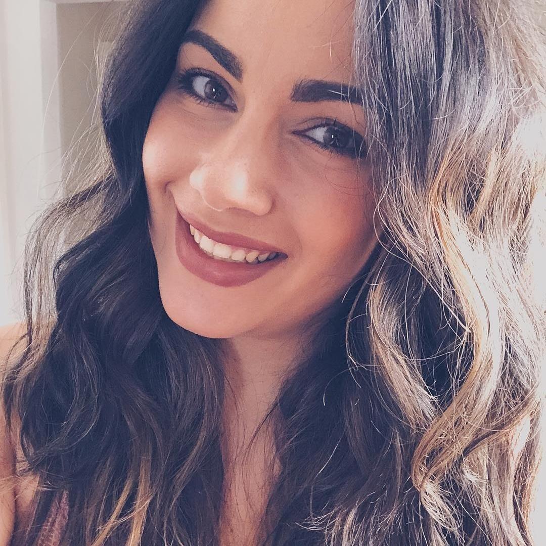 Nicole 
