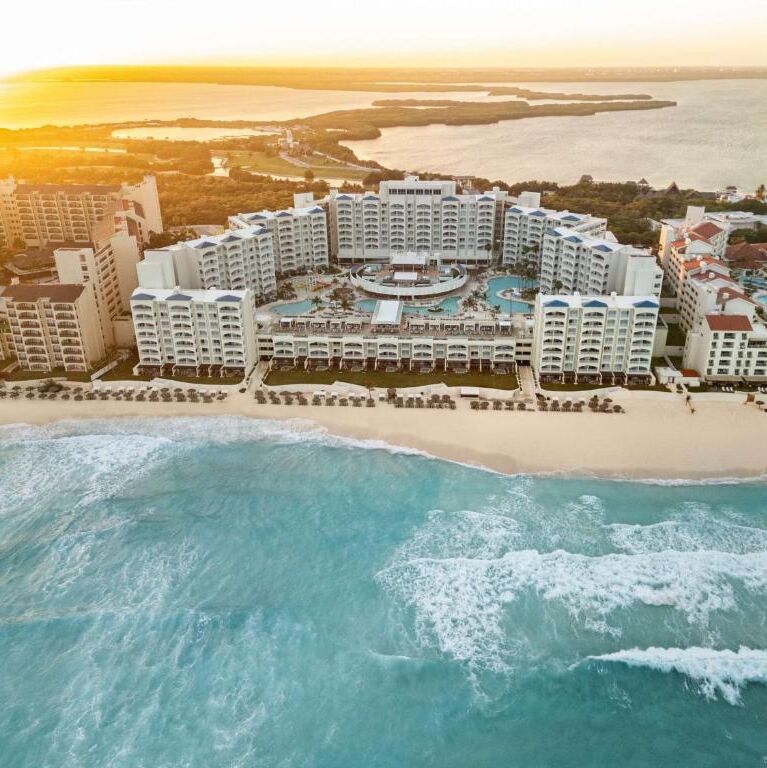 Picture of Hilton Cancun Mar Caribe All-Inclusive Resort