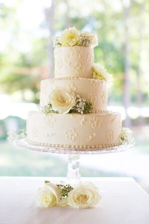 Romantic Ivory Buttercream Cake