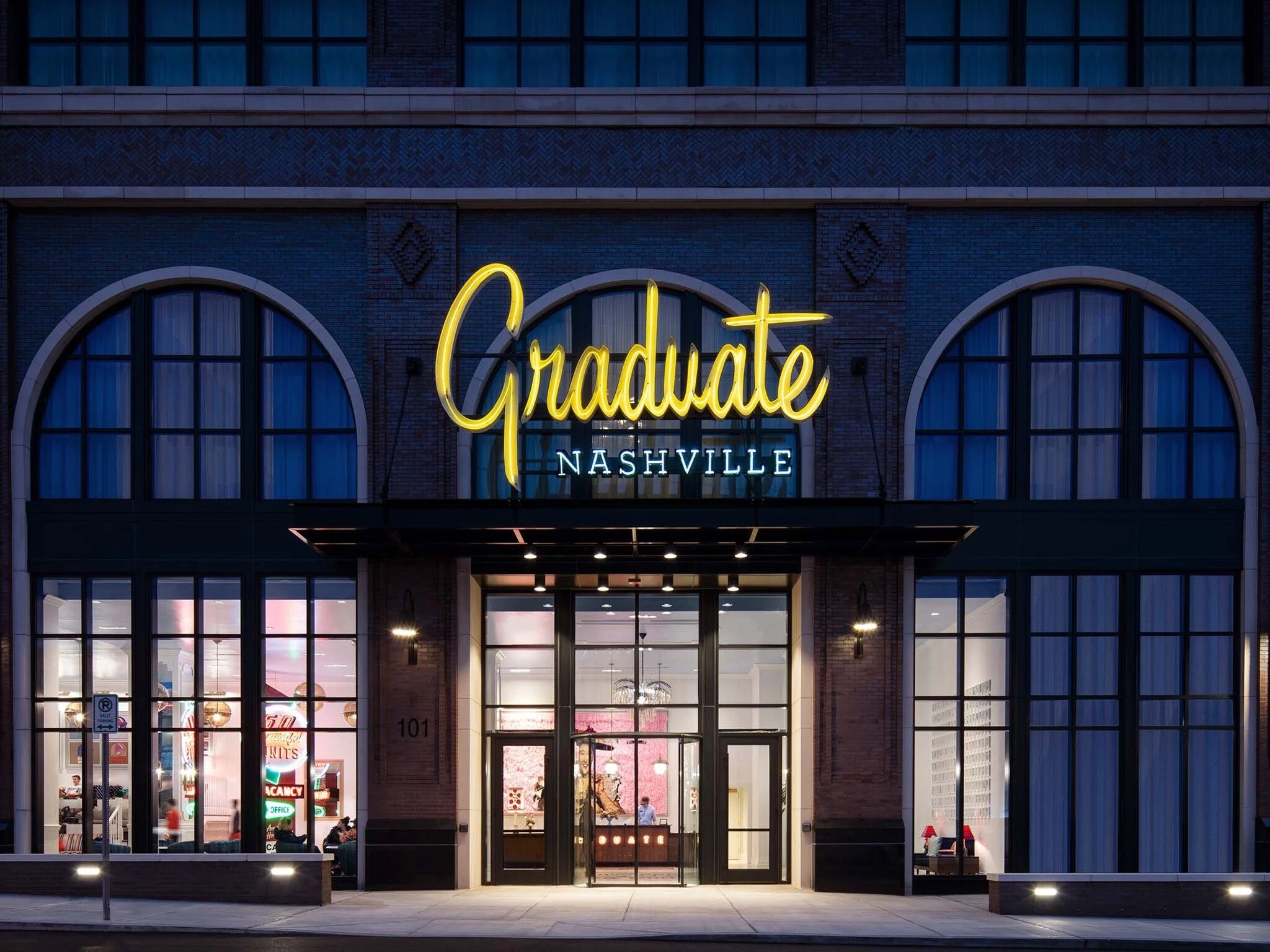 Picture of Graduate Nashville