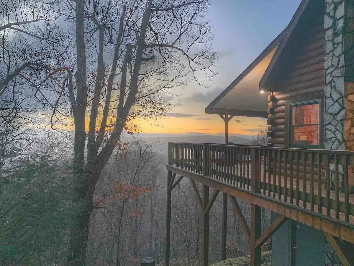 Picture of Unicorn Log Cabin - Breathtaking VIEWS *Hot Tub*