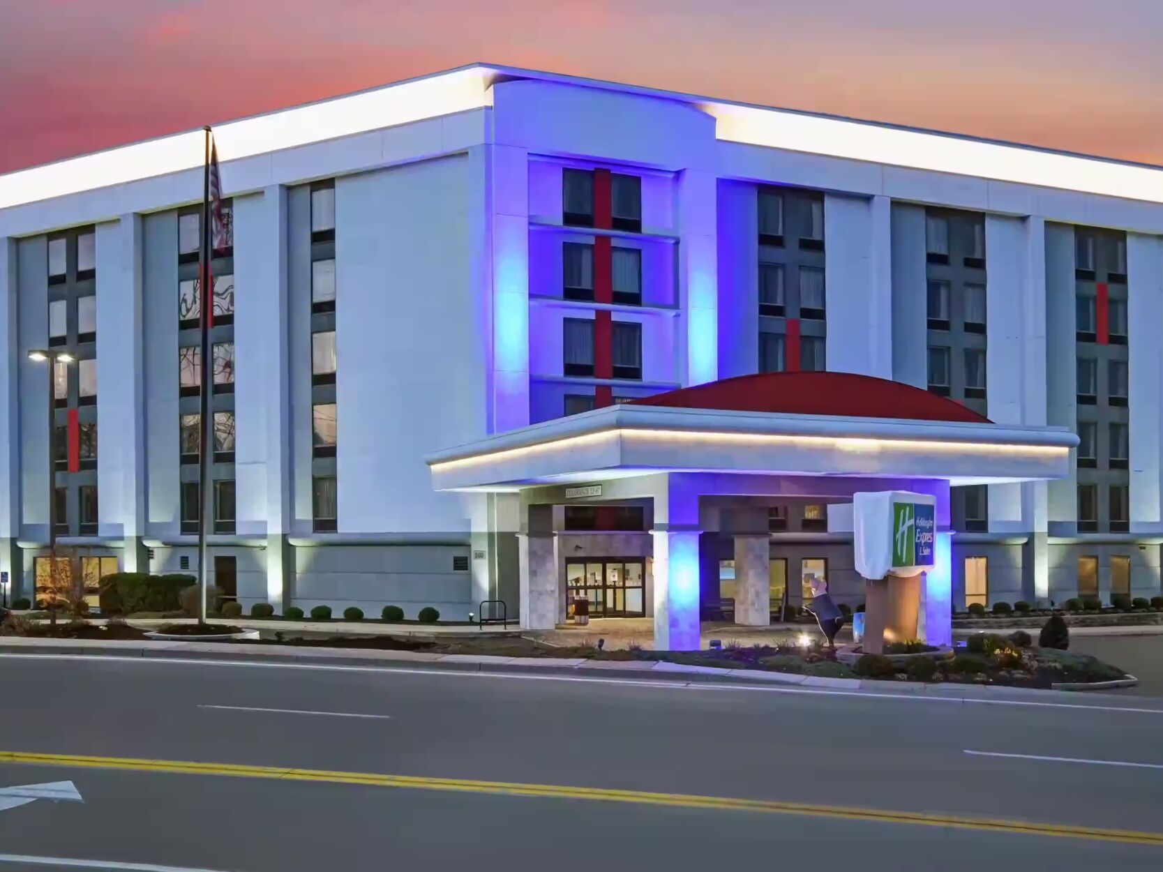 Picture of Holiday Inn Cincinnati-Riverfront, an IHG Hotel