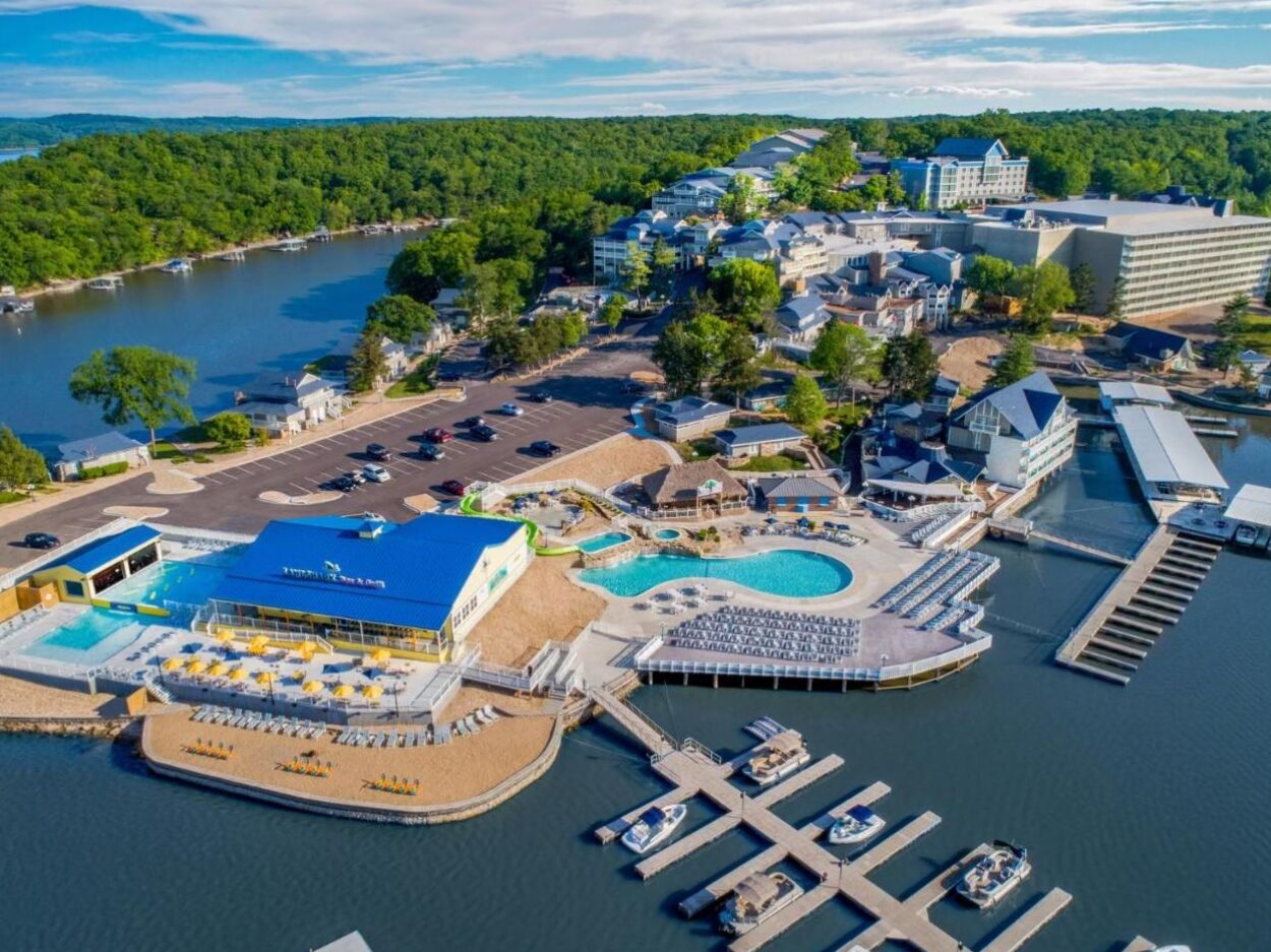 Picture of Margaritaville Lake Resort Lake of the Ozarks