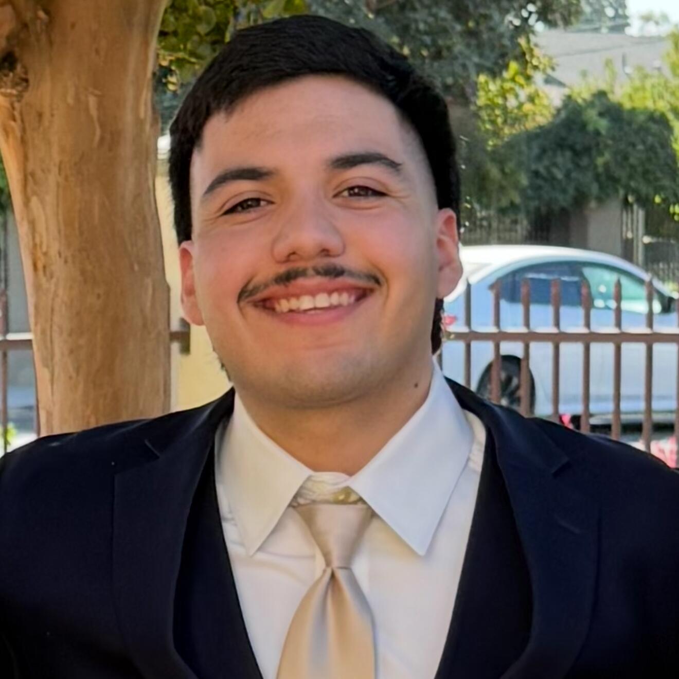 Bryan Lara 