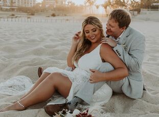 After postponing their wedding twice because of the pandemic, Casey Walker (the blogger behind Streets, Beats and Eats) and Austin Brown (an electrica
