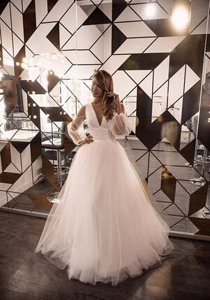Olivia Bottega Romantic Wedding Dress Tveisiya with Puffy Sleeves A-Line Wedding Dress