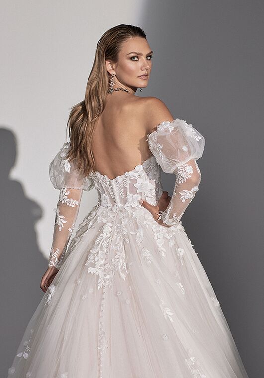 Justin Alexander Signature Mary Ball Gown Wedding Dress - 4