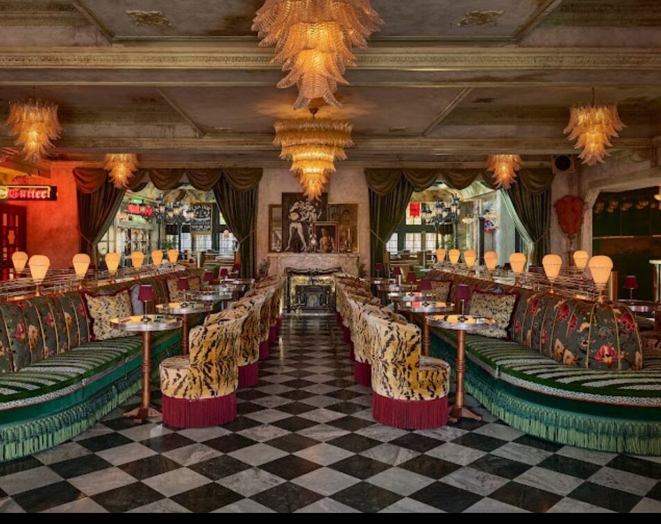 Picture of The Lafayette Hotel
