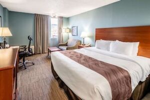 Picture of Quality Inn&Suites Garden of the Gods