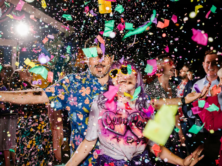 29 Stunning Photos of Dancefloor Styles That Defined the '70s