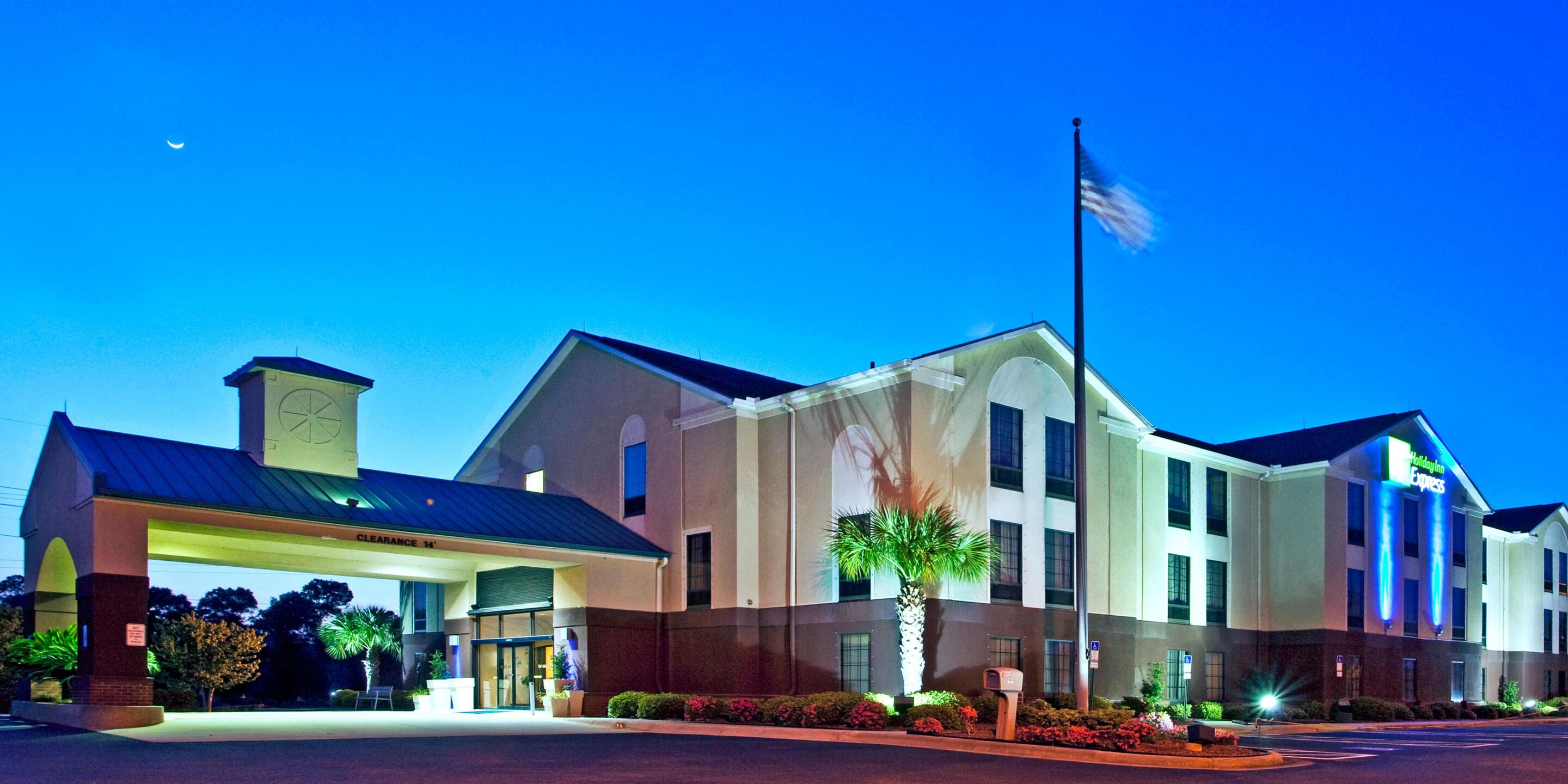 Picture of Holiday Inn Express & Suites Milton East I-10