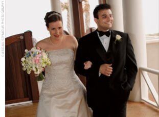 The slow pace and relaxed charm of Bald Head Island provided the perfect wedding atmosphere for a couple who got engaged at home over a surprise dinne