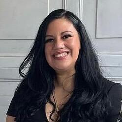 Mayra Ravelo