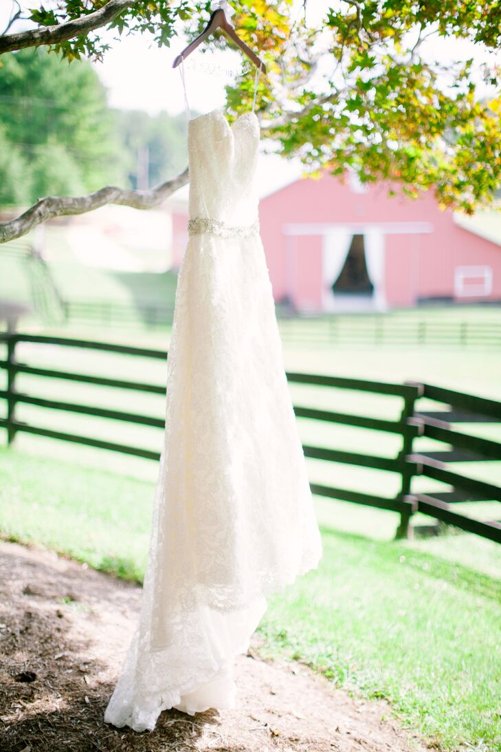 "I wanted the money that I spent on my dress to go toward a good cause," Bethany says of her wedding dress shopping experience at a local non-profit. Her mom originally came across Fairytale Brides on a Shoestring Budget, where all proceeds from their sales go toward women in domestic violence shelters and crisis pregnancy centers.