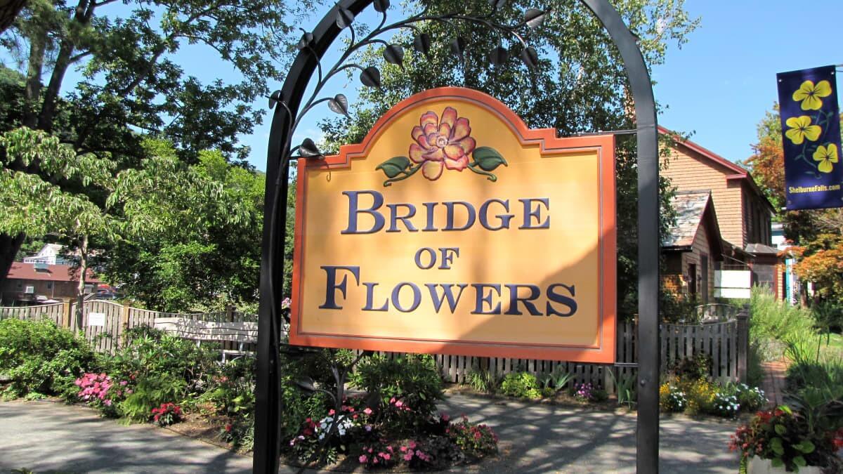Picture of Bridge of Flowers
