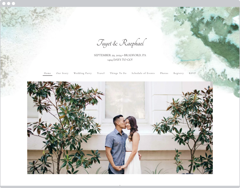 Free Wedding Website Builder: Examples & Templates | The Knot