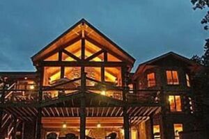 Picture of White River Lodge Bed and Breakfast