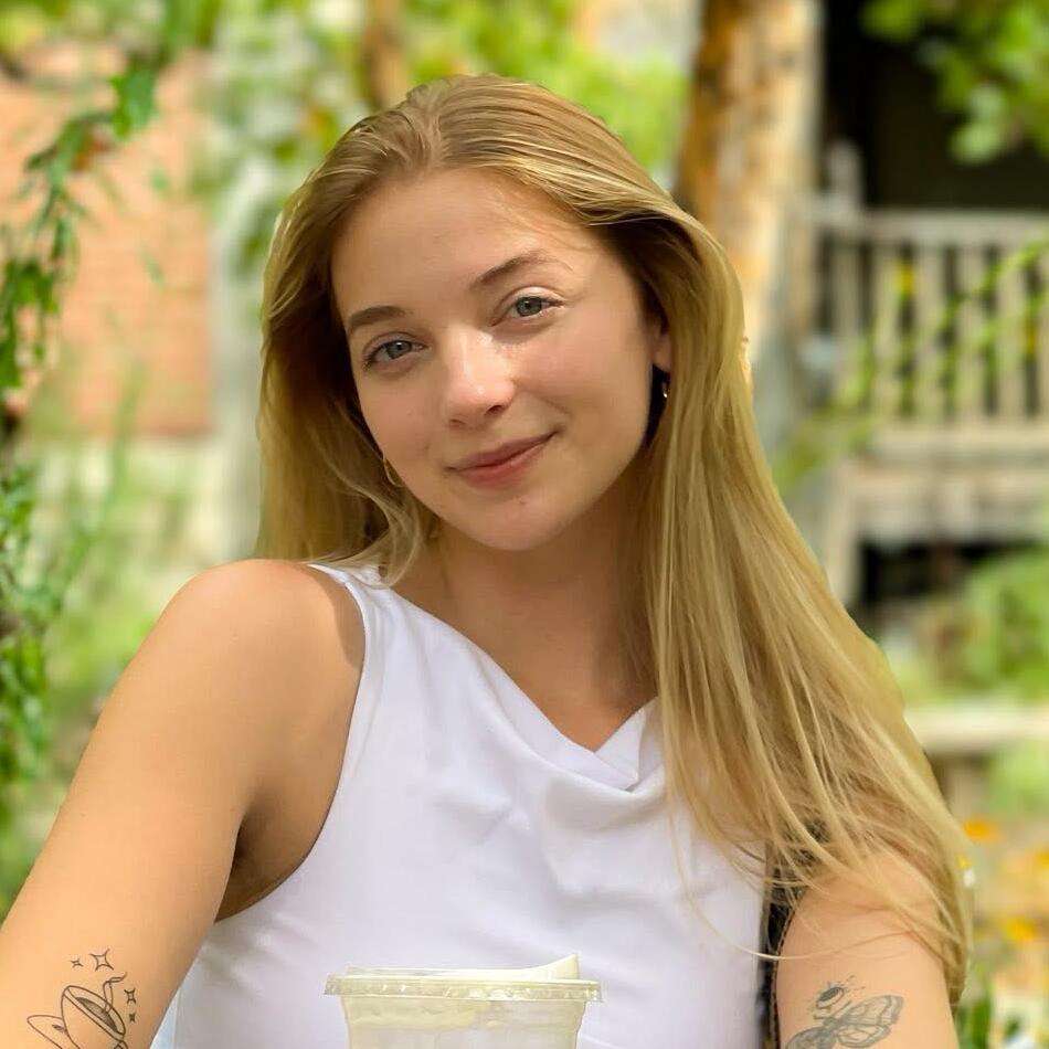 JoLee Scott