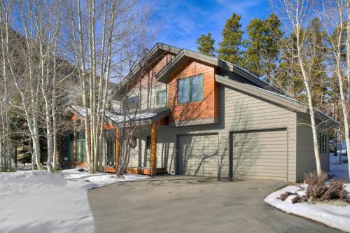 Picture of Frisco Cedar Cabin