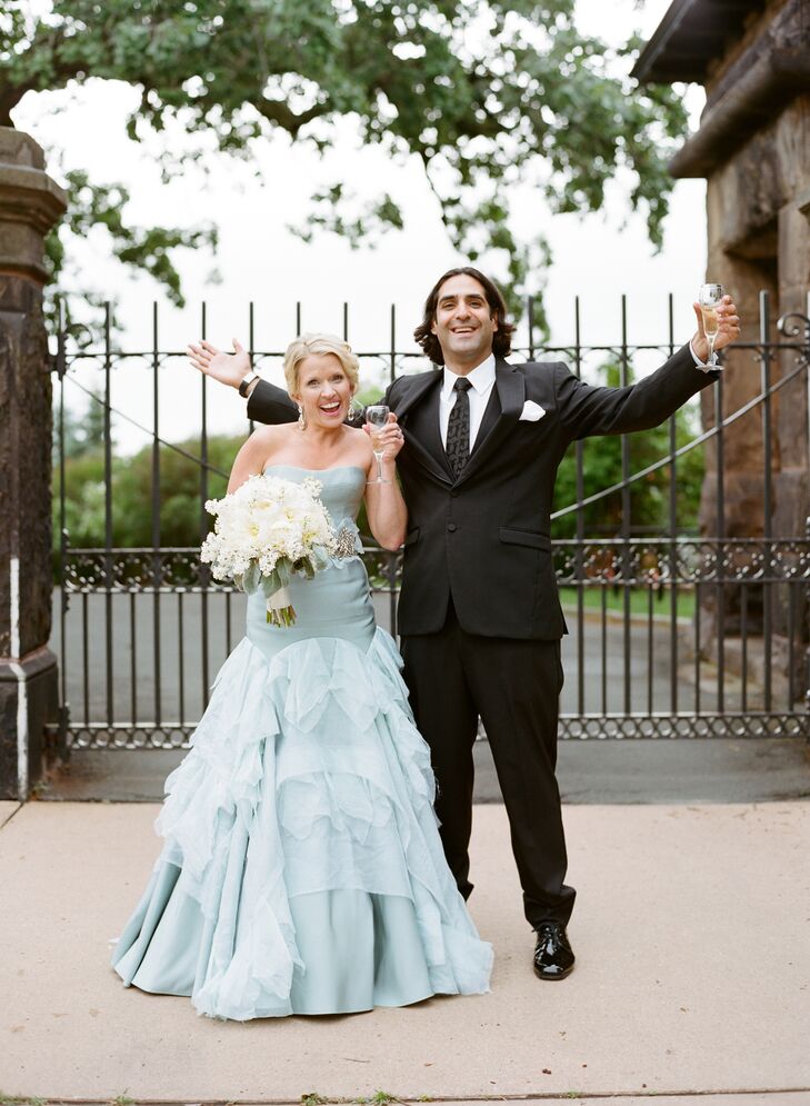 Drawing inspiration from "A Midsummer Night's Dream," the wedding of Jennifer Stoltenberg (33 and a psychology doctoral intern) and Piran Farhadieh (3