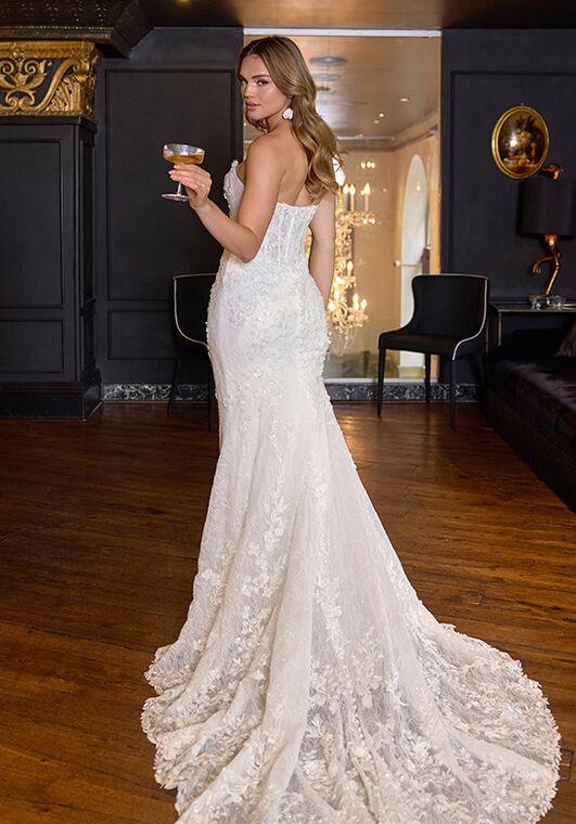 Essense of Australia D4368 Fit-and-Flare Wedding Dress - 4