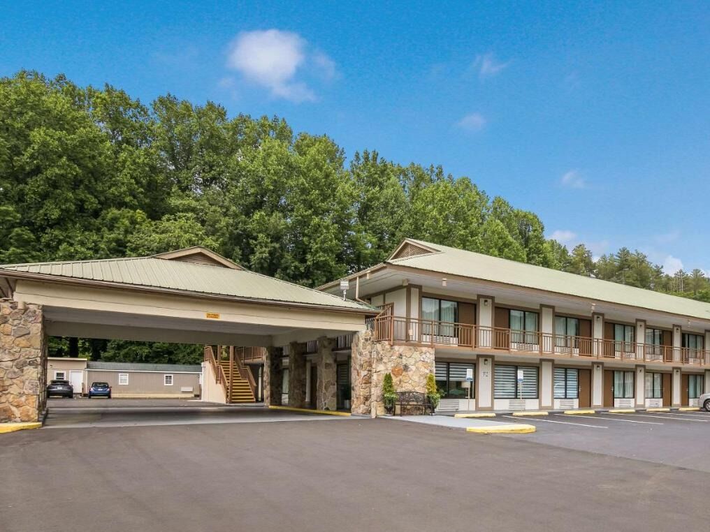 Picture of Quality Inn & Suites Mt. Chalet
