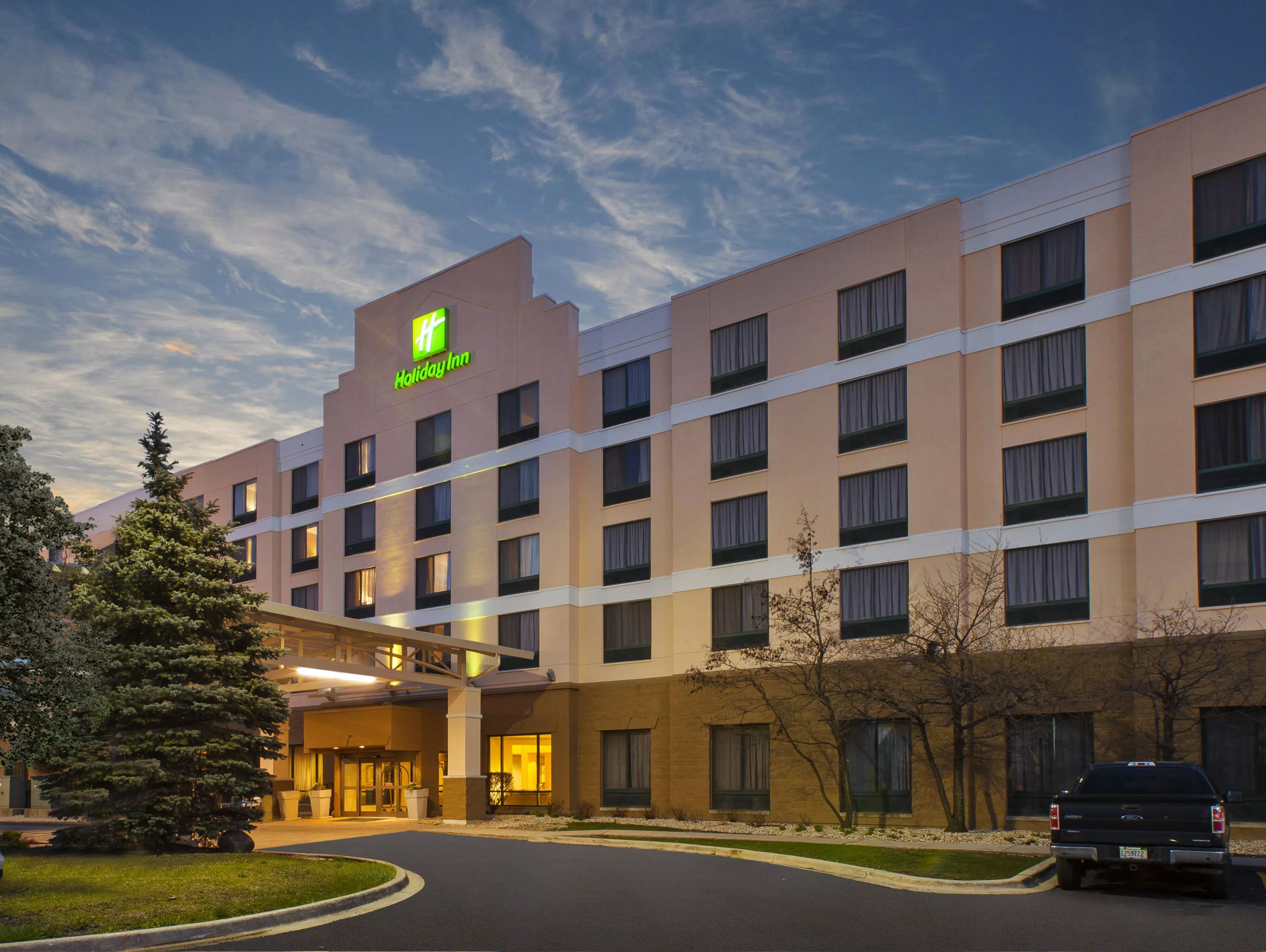 Picture of Holiday Inn & Suites Bolingbrook 